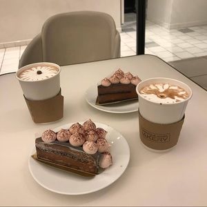 Meet your Posher, Annie